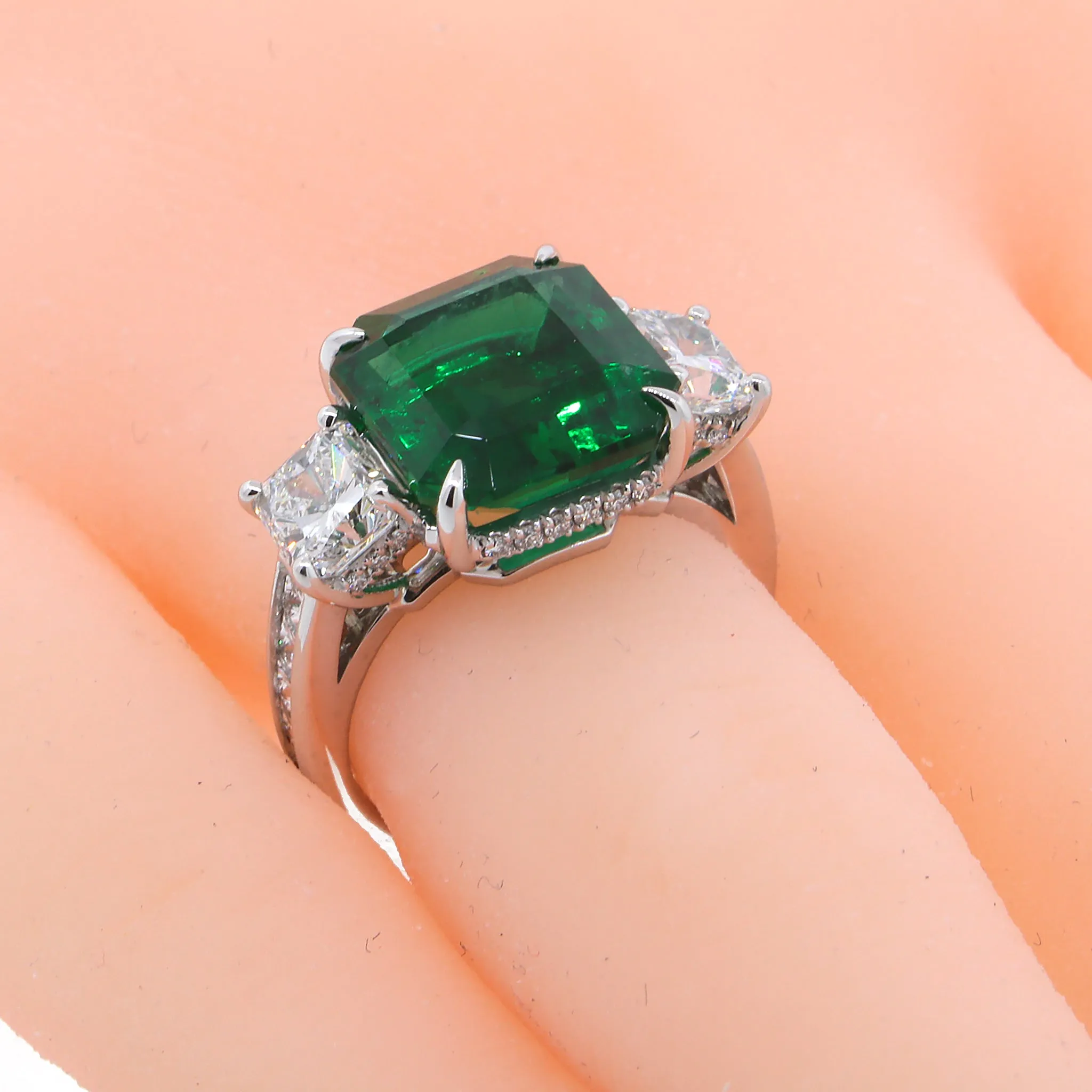 AGL Certified Emerald Ring with Diamonds