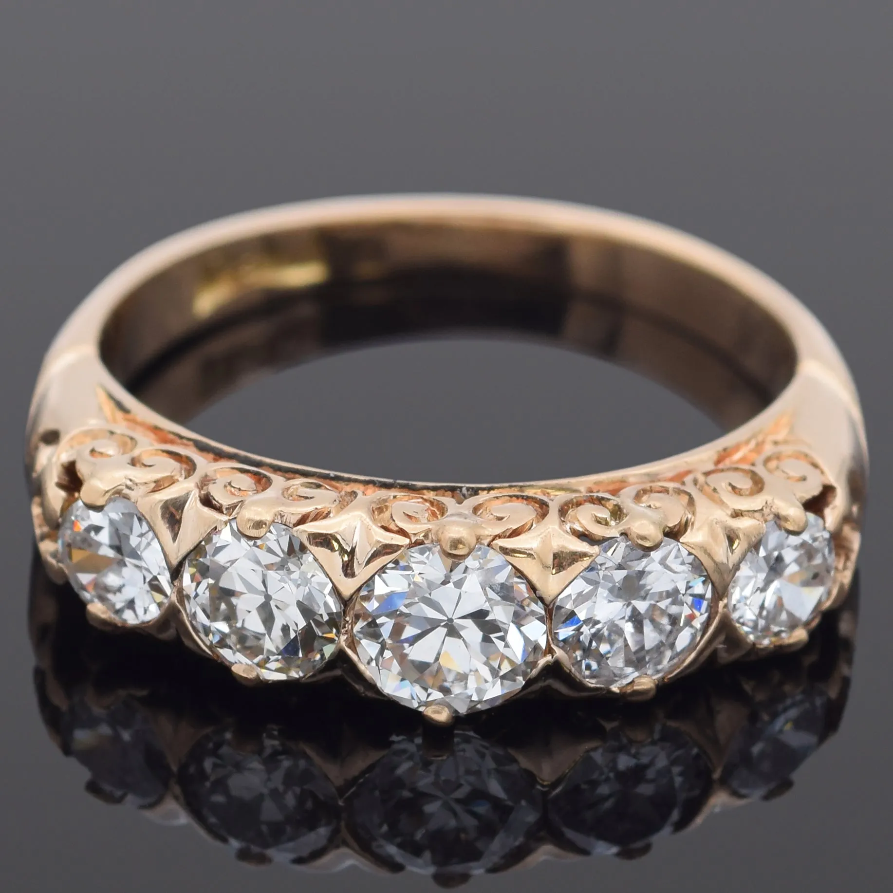 Antique 18K Yellow Gold 1.14 TCW Diamond Band Ring Size 5.25