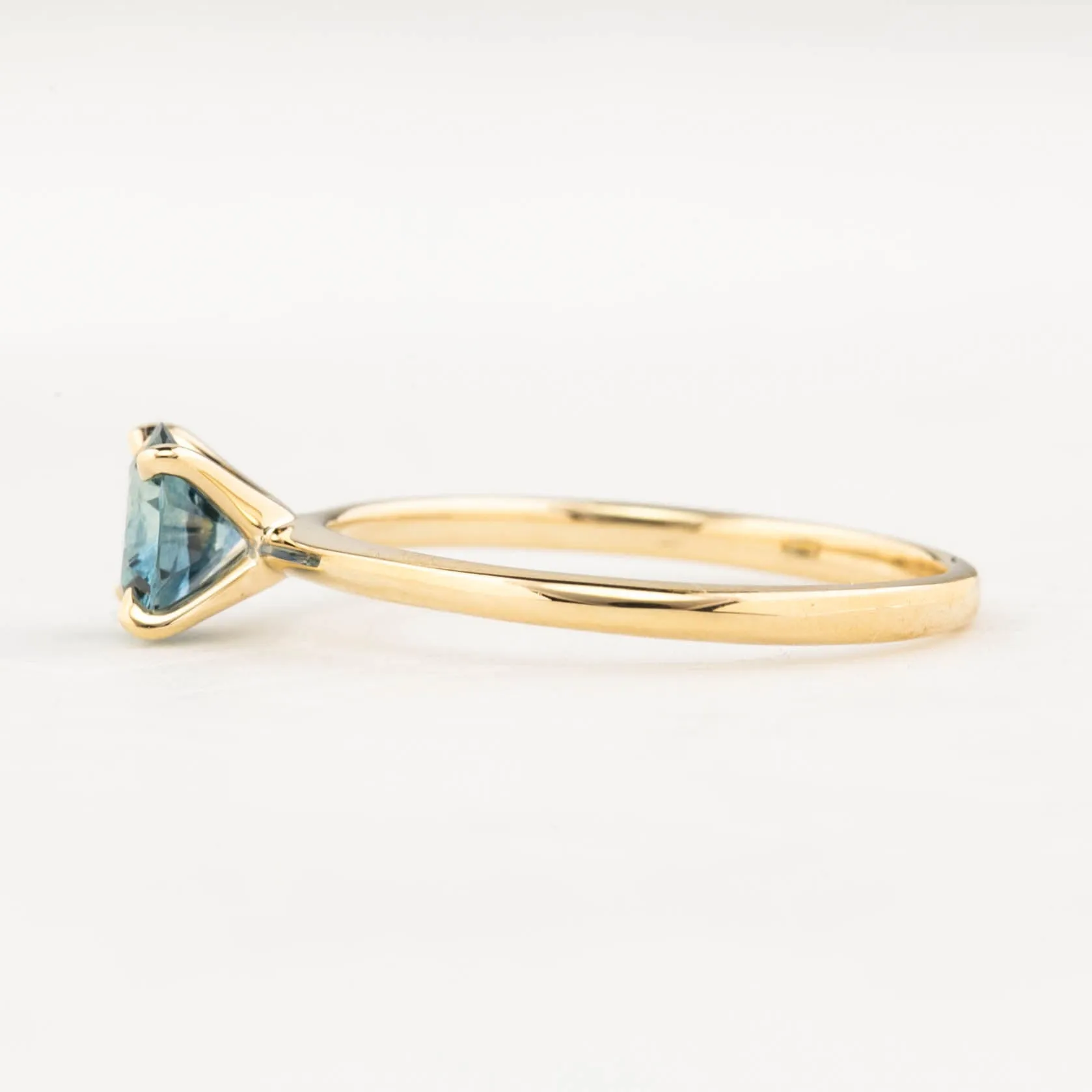 Jane Ring 0.86ct Round Montana Sapphire Ring 14K Yellow Gold (One of a kind)