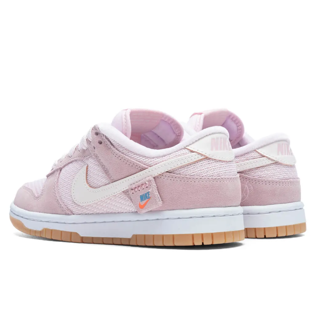 Women's Dunk Low SE - Light Soft Pink/Light Soft Pink