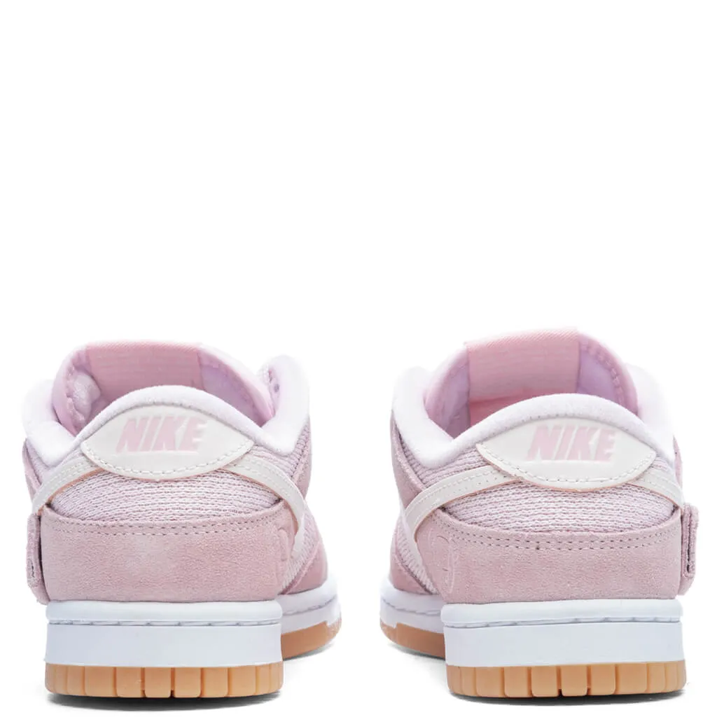 Women's Dunk Low SE - Light Soft Pink/Light Soft Pink